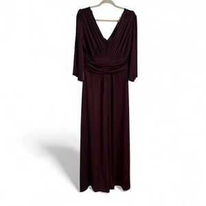 Elegant Burgundy Maxi Dress